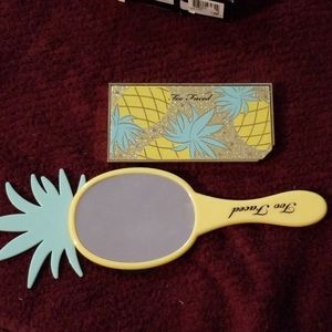 Too Faced Sparkling Pineapple Palette & Mirror Set